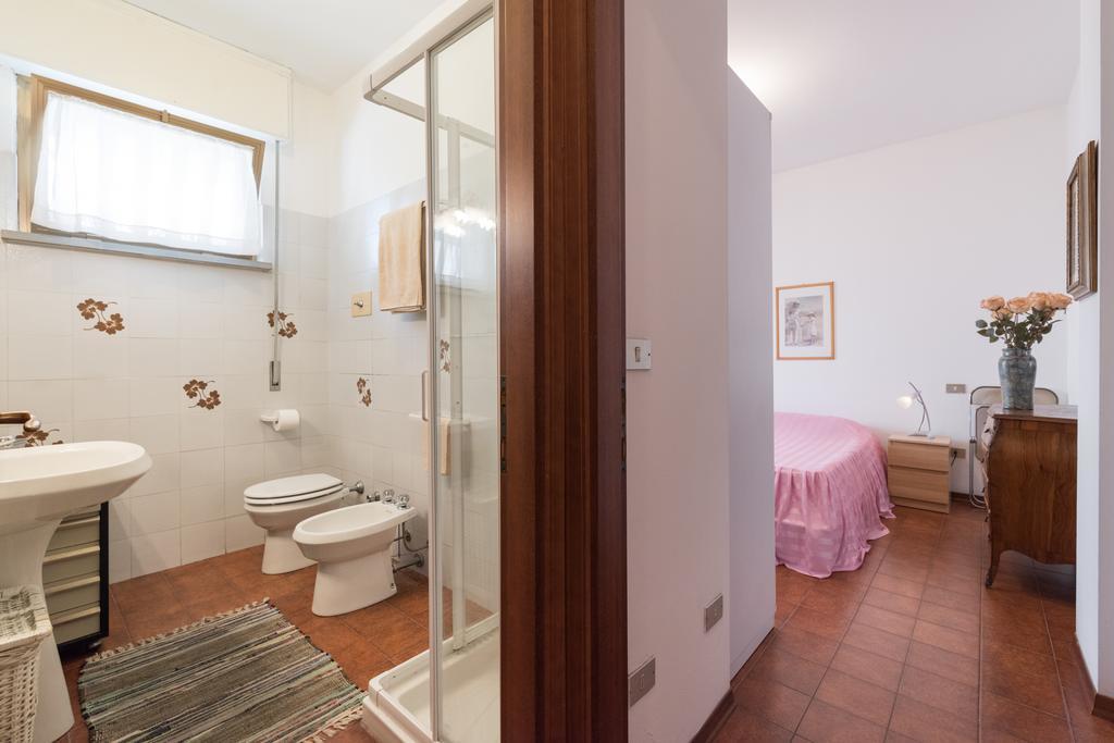 Comfort Beach House Marina di Massa Kültér fotó